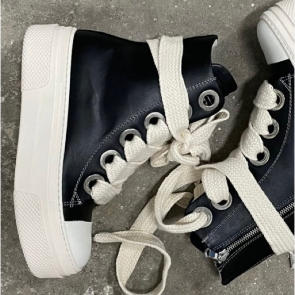 Black Cristian Zerotre high top shoes